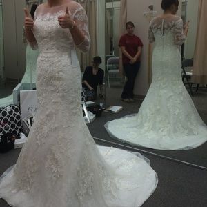 Wedding dress